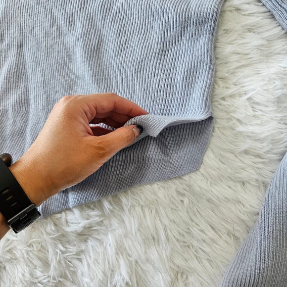 Frank &‎ Oak Blue 100% Merino Wool Asymmetrical Hem Turtleneck Sweater. Size XXS - Picture 2 of 10